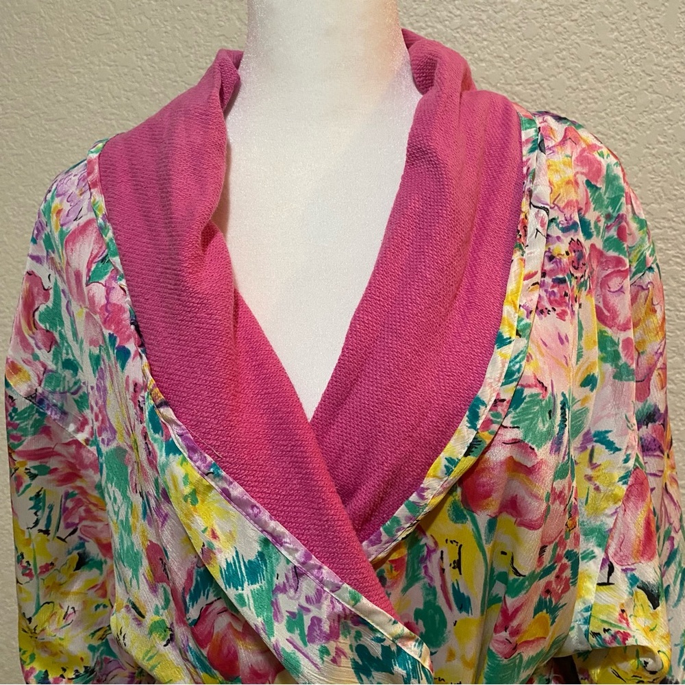 Vtg Victorias Secret Bathrobe One Size Pink Floral Terry Lined Gold Label *FLAWS - Picture 2 of 16